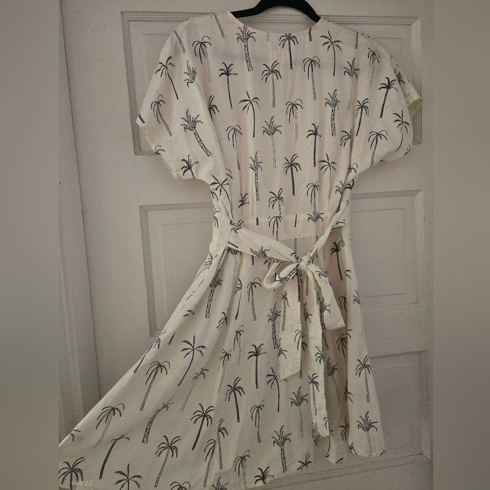 Marine Layer Camila Mini Dress | Palm Leaf Print | Size Medium | Soft Cotton - Picture 3 of 4